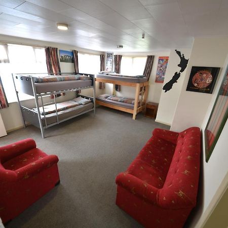 Funky Green Voyager Backpackers Hostel Rotorua Buitenkant foto